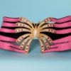 Ceinture large 1980 en cuir rose avec énorme boucle en métal doré incrustée de strass