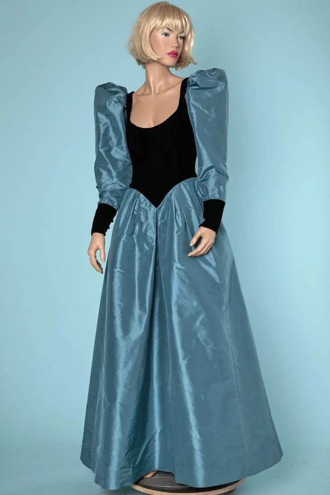 Robe 1980 en faille bleue et velours noir