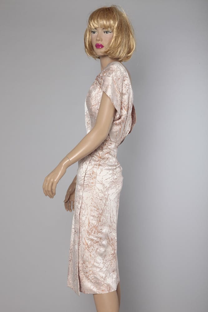 n2255_robe_1960_satin_damasse_jacquart_taille_34_36_001