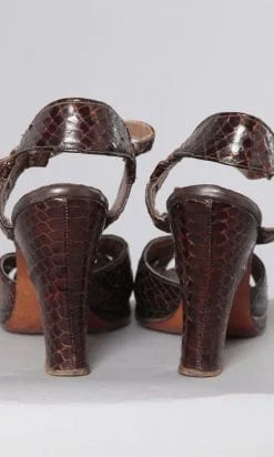 n2485_chaussures_en_croco_1940_pic001