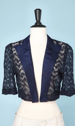 Boléro 1930 en dentelle marine et col en soie