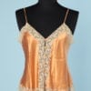 Top en satin orange et dentelle saumon vintage