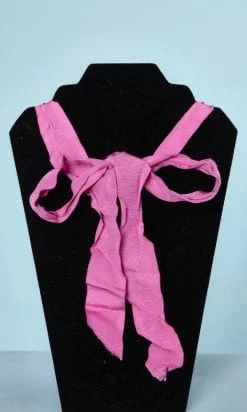 Alternative view of Collier en métal peint en rose Lanvin