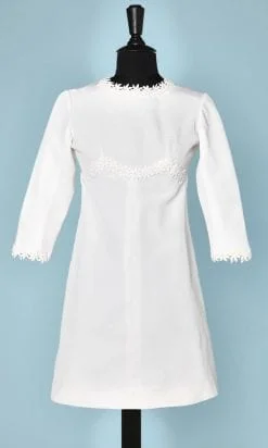 Mini robe en reps blanc 1960 et galons marguerites