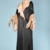Manteau 1925 en satin de soie noir et velours de soie rose