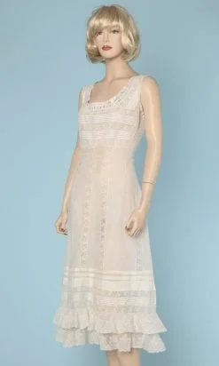 Chemise de jour 1900 en linon blanc plissée et dentelles