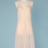 Combinaison en nylon rose et dentelle