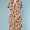 n5835_robe_1940_coton_blanc_imprimee_fleurs_jaunes_vertes_rouges_roses_poches_taille_40_pic001