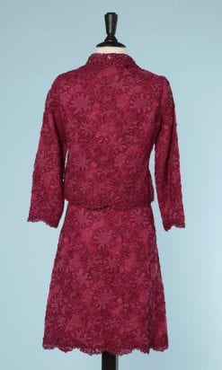 n5843_tailleur_jupe_dentelle_brode_rose_1960_taille_36_pic001