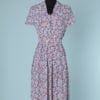 n5919_robe_1940_crepe_blanc_imprimee_feuilles_bleu_turquoise_rose_taille36_38_pic001