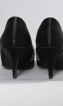 n2547_chaussures_satin_noires_brodees_or_rene_caovilla_pic001