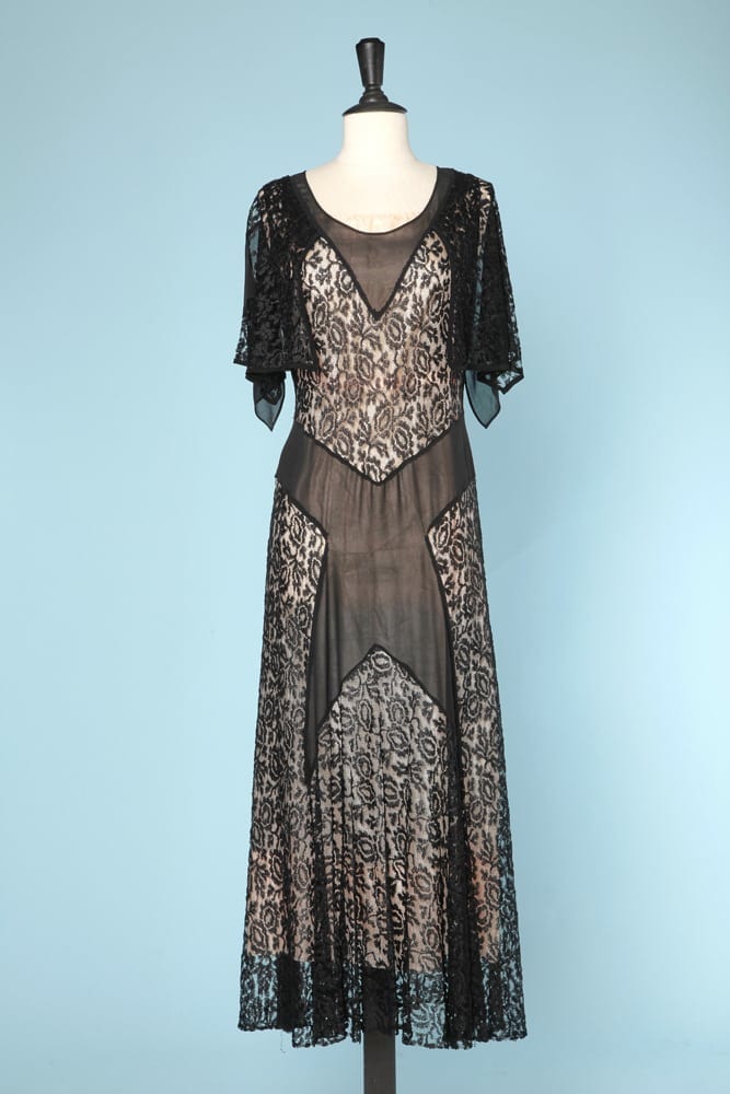 n6185_robe_longue_1930_dentelle_mousseline_soie_noire_taille_38_pic001