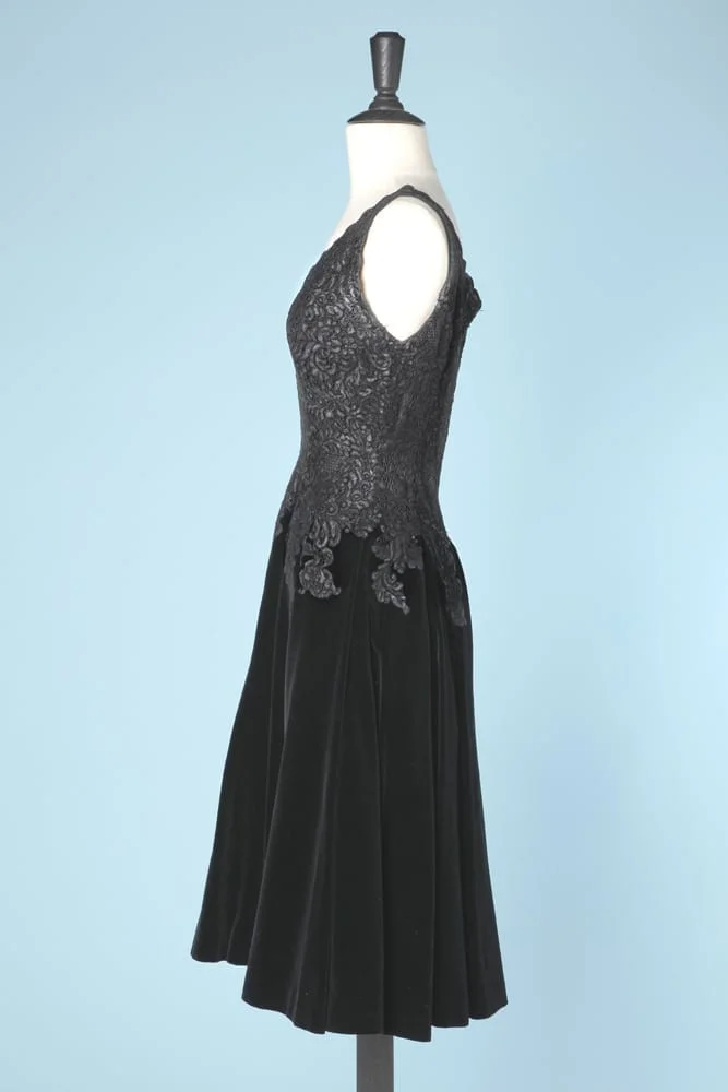 n5042_robe_velours_guipure_noire_1950_taille36_38_pic001