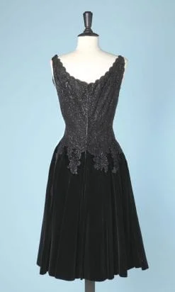 n5042_robe_velours_guipure_noire_1950_taille36_38_pic001