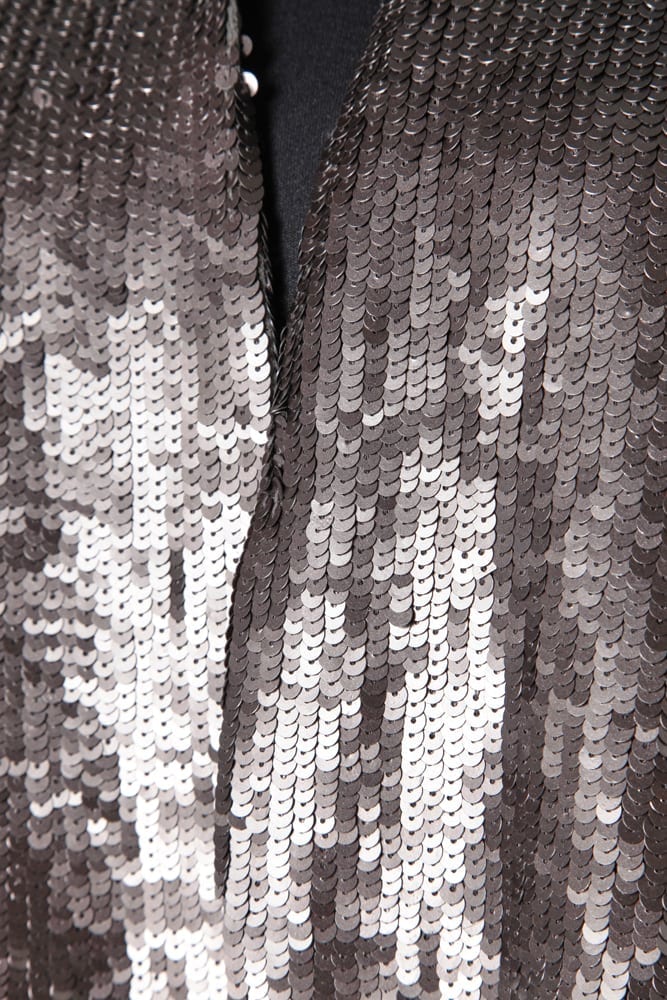 n5072_cape_tulle_recouverte_paillettes_mordorees_taille40_pic001