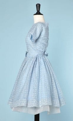 n5374_robe_1950_voile_nylon_bleu_ciel_petits_carres_ivoire_taille_36003