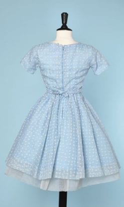 n5374_robe_1950_voile_nylon_bleu_ciel_petits_carres_ivoire_taille_36003