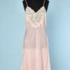 n5396_combinaison_soie_rose_1930_applications_satin_rose_dentelles_incrustees_taille_40_pic001