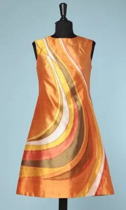 n6245_robe_1960_1970_soie_sauvage_orange_motifs_raye_jaune_vert_blan_rose_pic001