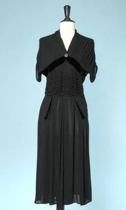 n6258_robe_crepe_noir_1940_bouillone_taille_36_pic001