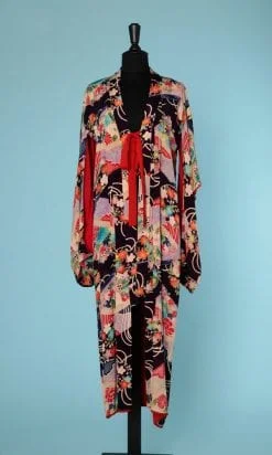 n6370_kimono_soie_imprime_multicolore_rouge_tu_pic001