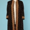 n6392_manteau_lainage_noir_brode_paillettes_perles_bande_cachemire_40_pic001