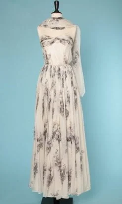 n6476_ensemble_soir_1950_mousseline_blanche_imprimee_fleurs_large_jupe_bustier_traine_partant_haut_taille_36_pic001