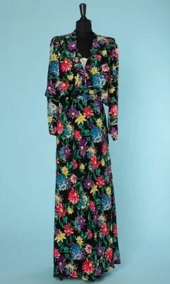 n6501_longue_robe_rayonne_veste_assortie_1930_imprimee_fleurs_multicolore_broche_strass_encolure_taille_40_pic001