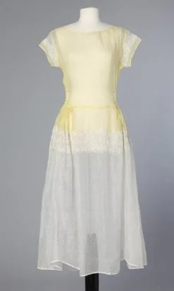 Robe 1925 en organdi jaune et blanc