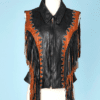 Blouson en cuir sans manches en cuir noir à franges marron et noires