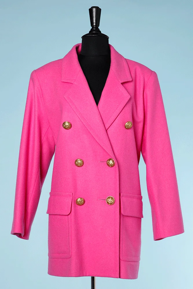 Caban long en lainage rose shocking griffé Yves Saint Laurent