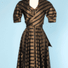 Robe et boléro en faille rayée marron et noir 1950