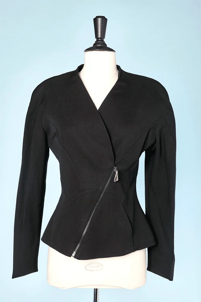 Veste en lainage noir 1980 - 1990 griffé Thierry Mugler