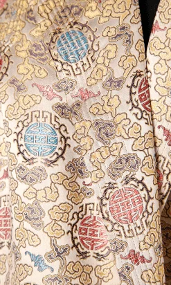 Alternative view of Veste en satin ivoire 1940 jacquard de motifs asiatiques