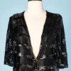Petite veste cape 1930 en tulle noire entièrement pailletée et perlée