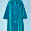 Manteau en velours turquoise 1960