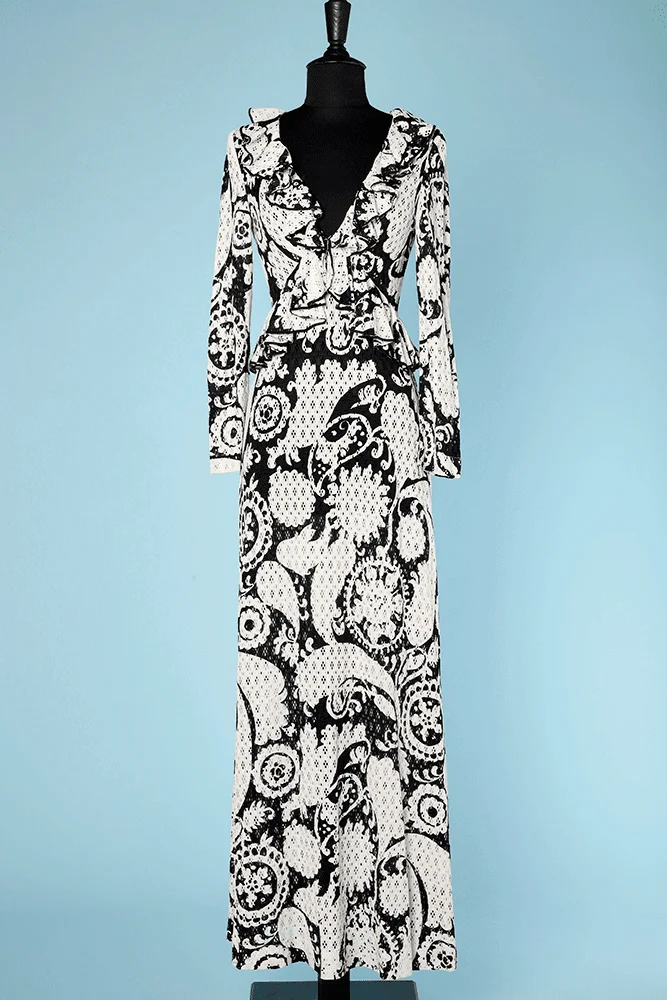 Robe longue vintage en jersey blanc imprimé noir découpé au lazer