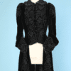 Manteau redingote 1890 en velours de soie noir brodé de perles et paillettes
