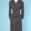 Robe 1940 en rayonne marine imprimé d'accroche coeurs en couleurs