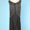Robe Charleston 1925 en voile de coton noir brodée de perles noires argentées et blanches