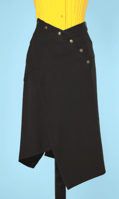 Jupe asymétrique en crêpe marron à clous dorés Christian Dior