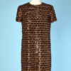 Robe 1970 entièrement brodée de paillettes marron et perles dorées