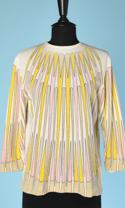 Pull 1970 en lainage écru imprimé rose beige jaune