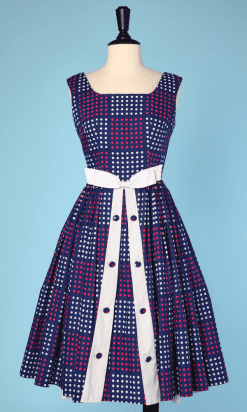 Robe 1950 en coton marine à pois et ceinture blanche