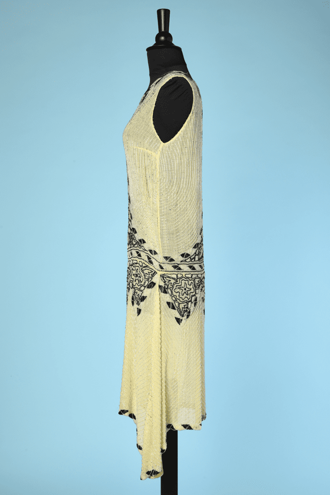 Robe 1925 en voile de coton jaune perlé – Image 4