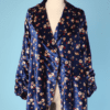 Longue veste 1930 en velours bleu imprimée de fleurs