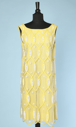 Robe 1960 en tulle perlée doublée de lin jaune