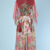 Robe 1970 en mousseline rose et blanches à fleurs multicolores