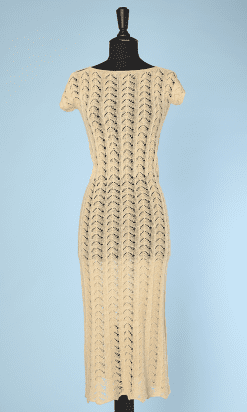 Robe 1940 tricoté main en laine ivoire