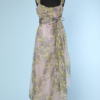 Robe longue 1970 en mousseline de soie mauve imprimé marguerites